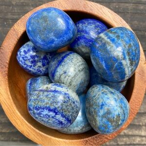 Lapis Lazuli Crystal Tumbled Stone of Truth for meditation and manifesting